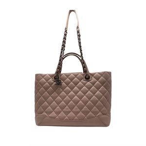 ❤️SOLD❤️Chanel Quilted Easy Shopping Tote
